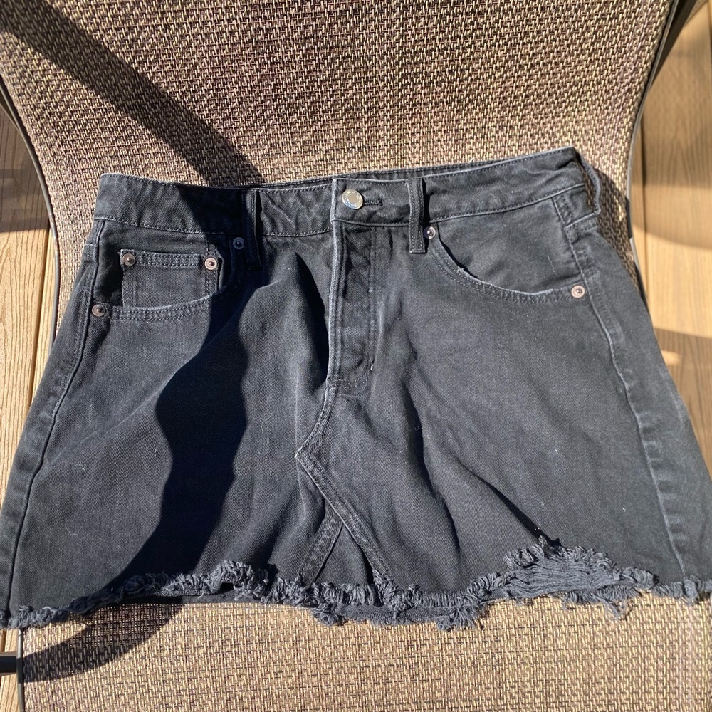 American Eagle Black Skirt